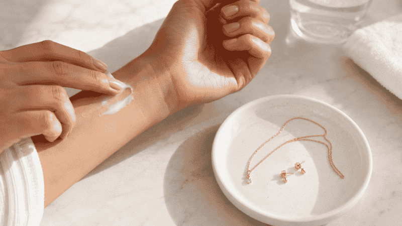 applying moisturizer before putting on gold jewelry — putting jewelry on last to prevent tarnishing